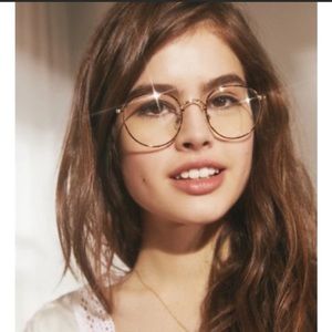 Urban Outfitters fake readers glasses